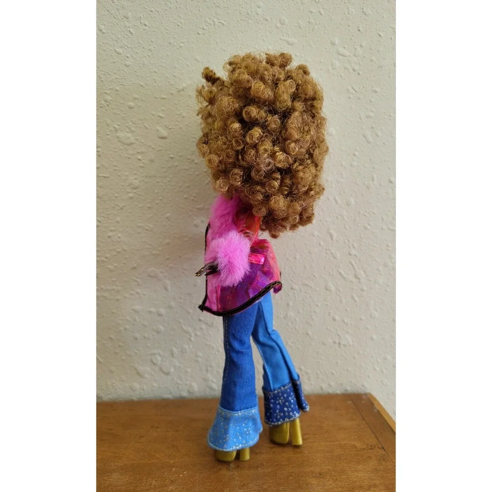 L.O.L. Surprise OMG Doll Royal Bee 10